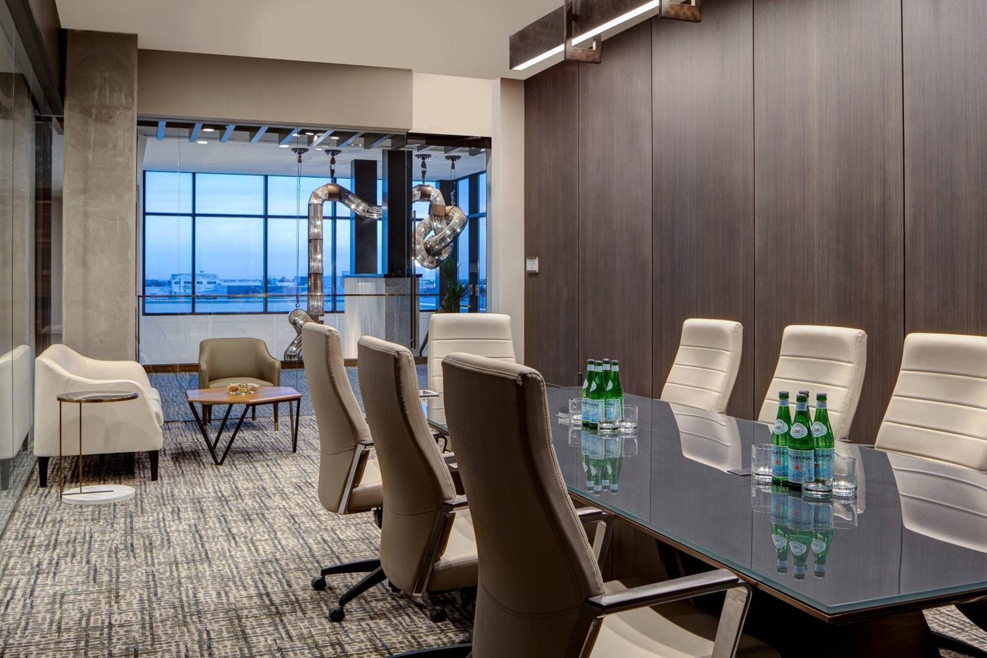 Odessa Marriott Hotel & Conference Center Kültér fotó